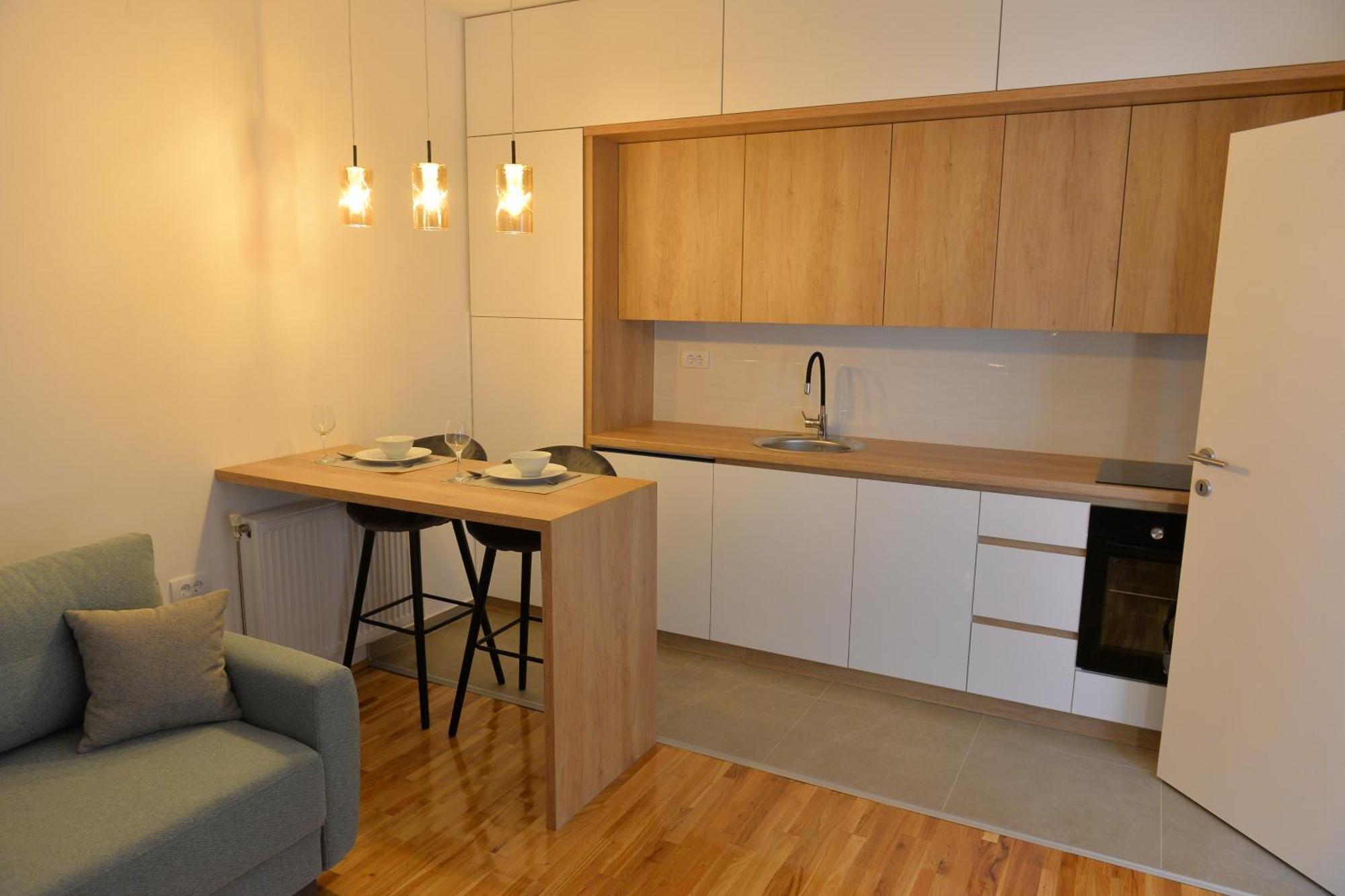 Hm Apartments Indija Bagian luar foto