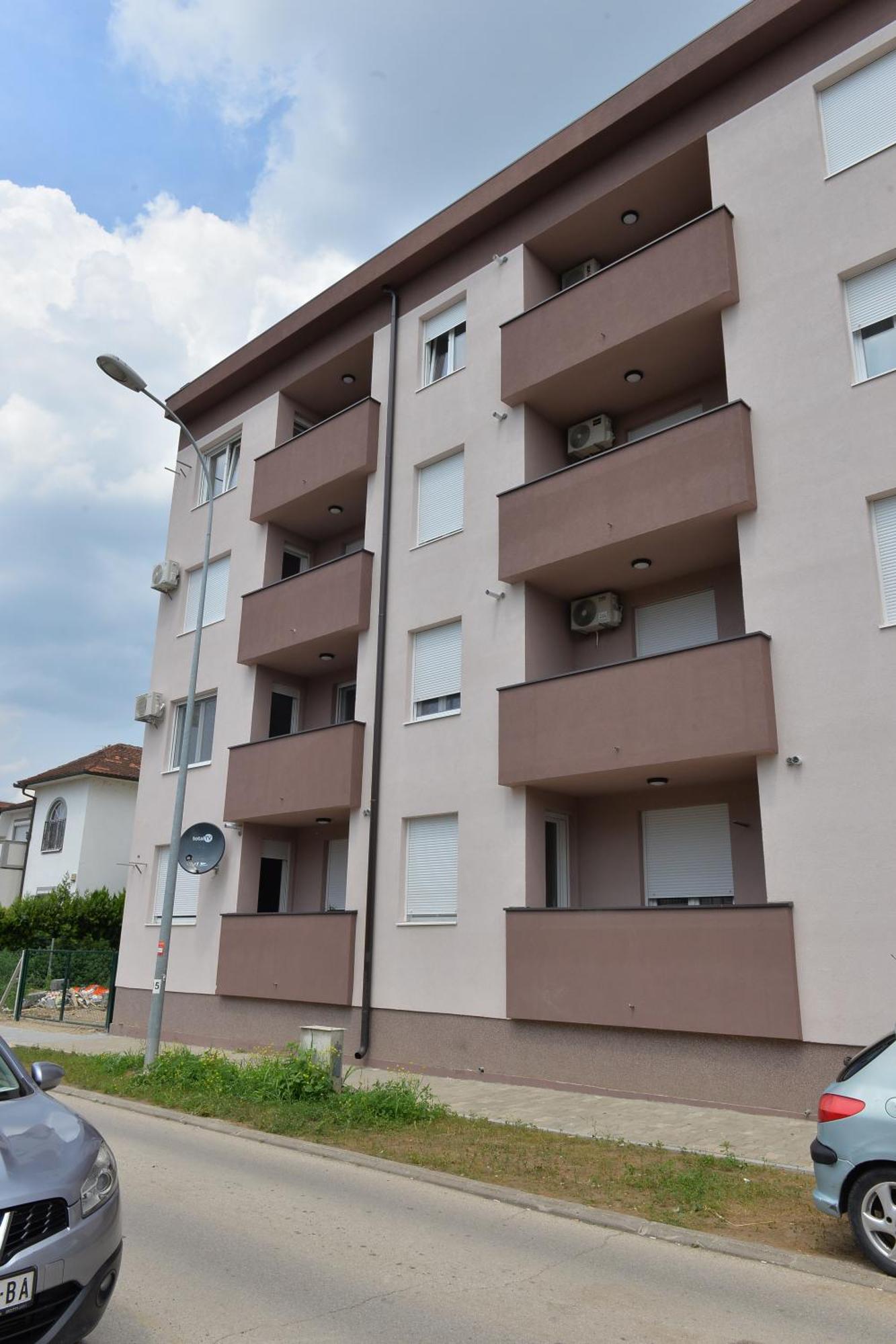 Hm Apartments Indija Bagian luar foto